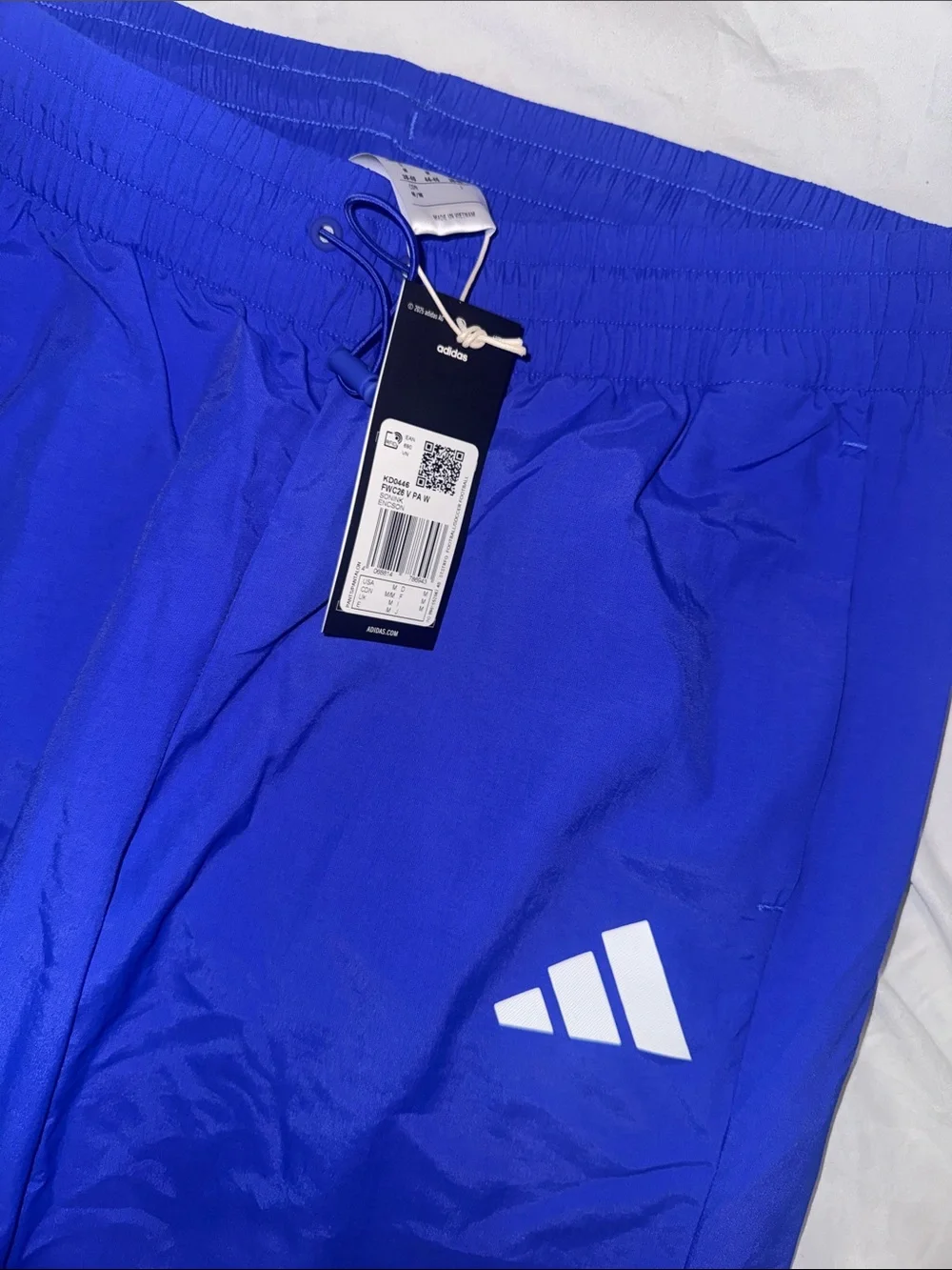 NWT Adidas FIFA World Cup 2026 size M volunteer pants